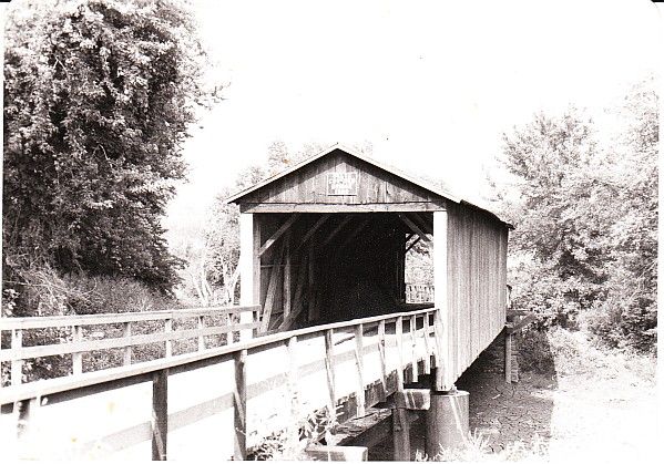 Delta Iowa covered bridge Keokuk County